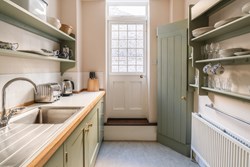 43 Cloth Fair kitchen 1200x800