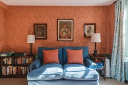 43 Cloth Fair sitting room 3 1200x800