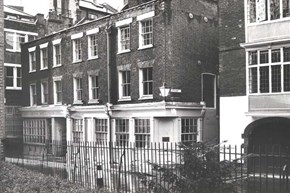 clothfair-history-oldfrontage-600x400