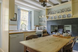 Coed y Bleiddiau int kitchen angle 1200x800