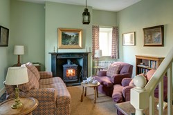 CoedyBleiddiau-interior-sittingroom-600x400