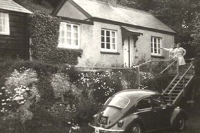 chapelcottage-history-withpeopleandcar-600x400