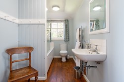 Cul-na-Shee bathroom 1200x800