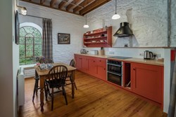 Danescombe Mine int kitchen1200x800