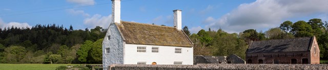 Dolbelydr-external-sidecloseup-1600x345