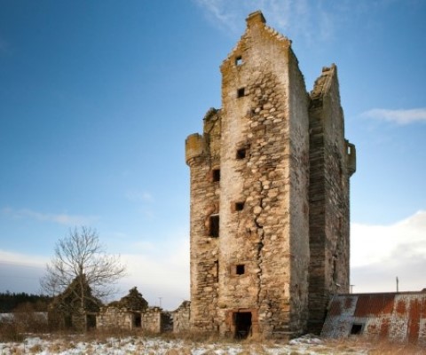 fairburntower-exterior-snow-600x500.jpg