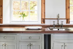 Ferryman's Cottage int kitchen 1200x800