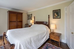FieldHouse-interior-doublebedroom-600x400