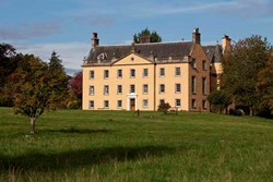 Gargunnockhouse-exterior-main-600x400