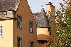 Gargunnockhouse-exterior-turret-600x400