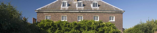 Georgian-exterior-backwithfoliage2-1600x345