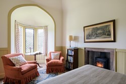 Glenmalloch Lodge seating 1200x800