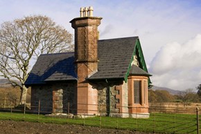 Glenmalloch-exterior-sideview-600x400