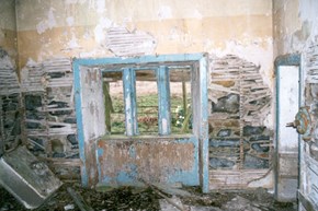 glenmalloch-restoration-ruinedwindow-600x400