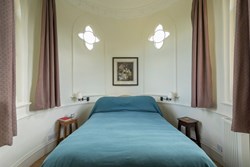 Gothic Temple_Int_bedroom_1200x800