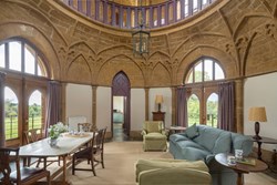 Gothic Temple_Int_towards kitchen_1200x800