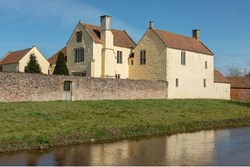 Gurney Manor ext moat 1200x800