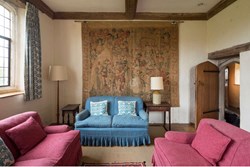Gurney Manor int sitting 1200x800 (2)
