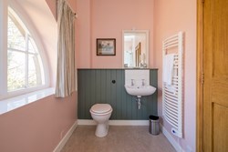 House of Correction bathroom 1200x800