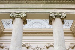 Ingestre Pavilion ext columns 1200x800