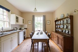 Ingestre Pavilion int kitchen 1200x800