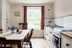 ironbridge-interior-kitchen-600x400