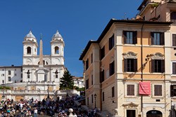 piazza-exterior-600x400