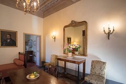 piazza-interior-diningroom2-600x400