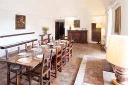 santantonio-interior-diningroom-600x400