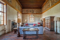 villa-saraceno-interior-sittingroom-600x400