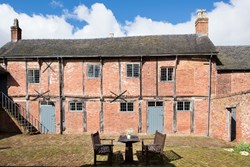Knowle Hill cottage from courtyard 1200x800