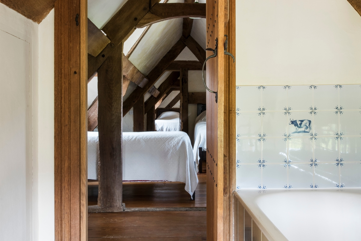 langley-bathroom 1200x800