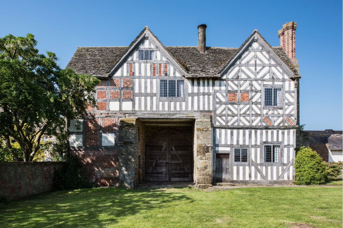 langley gatehouse exterior 1200x800