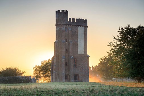 laughton-place-exterior-mist-main-600x400