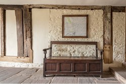 Llwyn Celyn int hallway bench 1200x800