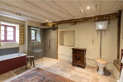 Llwyn Celyn int shower room 1200x800