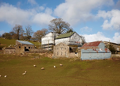 LlwynCelynSite-exterior-450x321