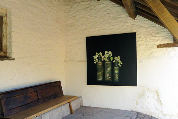 Toril Brancher Vase in situ