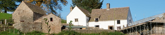 llwyncelyn-exterior-view-1600x345