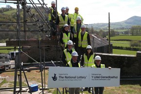 llwyncelyn-exterior-restoration3-600x400