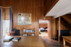 The Barn int through to bedroom 1200x800