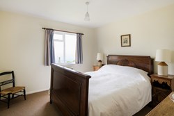 Bramble-Villa-East-interior-double-600x400