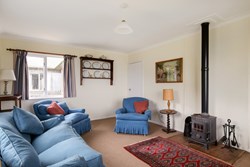 Bramble-Villa-East-interior-sittingroom2-600x400