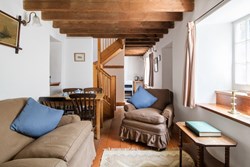 Castle-Keep-North-interior-sittingroom-600x400