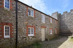 Castle-keep-exterior-main-south-600x400