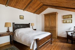 Castle-keep-interior-double-600x400