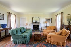 Government-House-interior-sittingroom-600x400