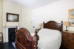 Millcombe-interior-double-2-600x400
