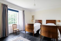 Millcombe-interior-twin-3-600x400