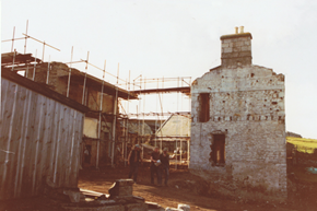 lundy-oldhouse-historical-600x400